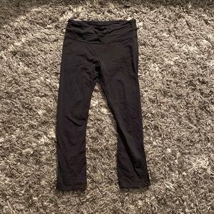 Lululemon, black size 4 leggings. Good condition - previously warn with love.